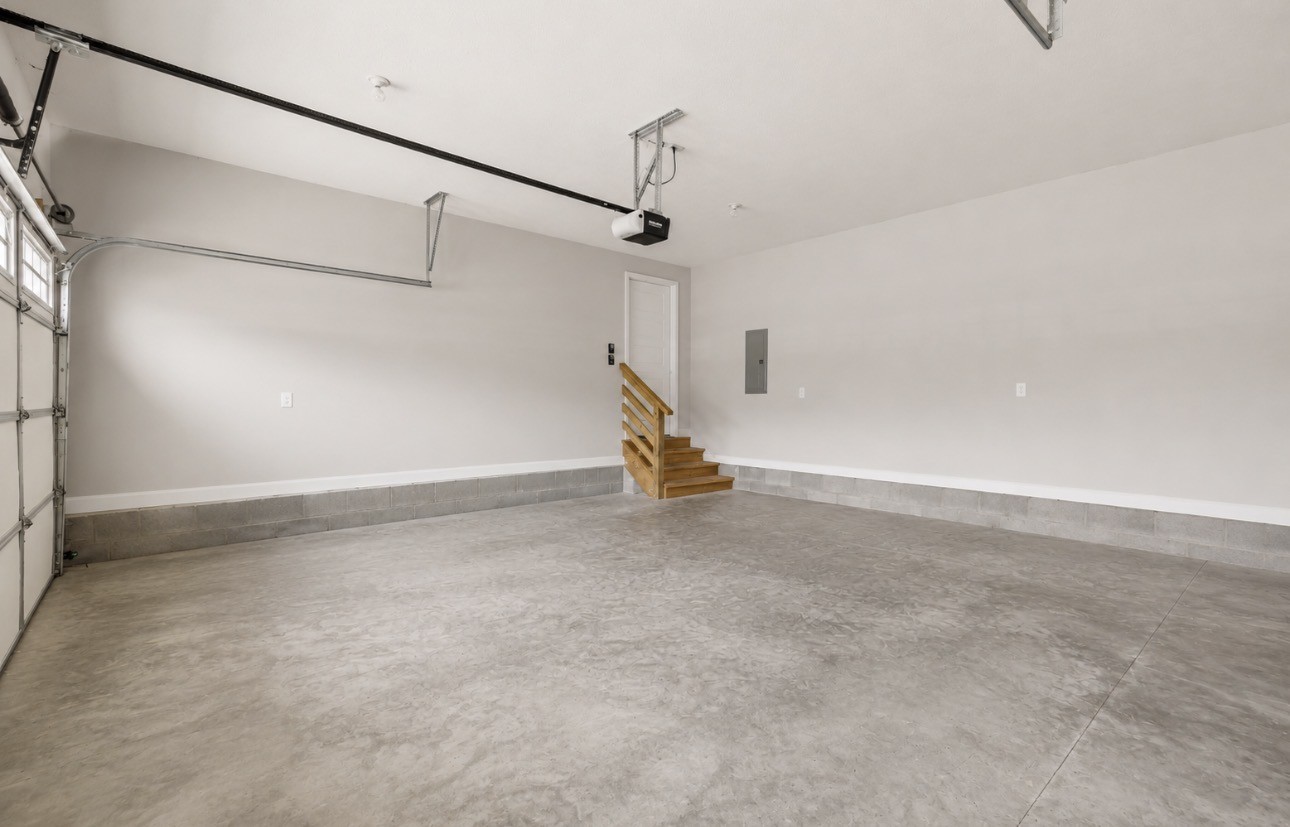 1584 Malone Way