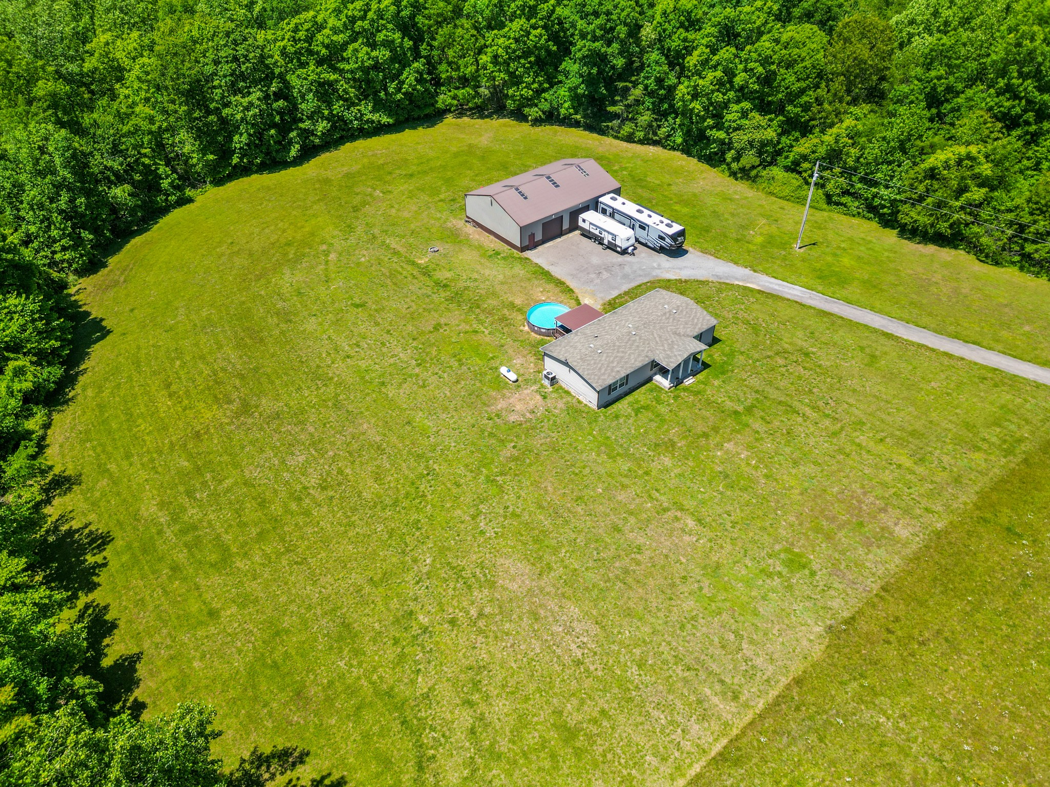 5555 King Robert Ln