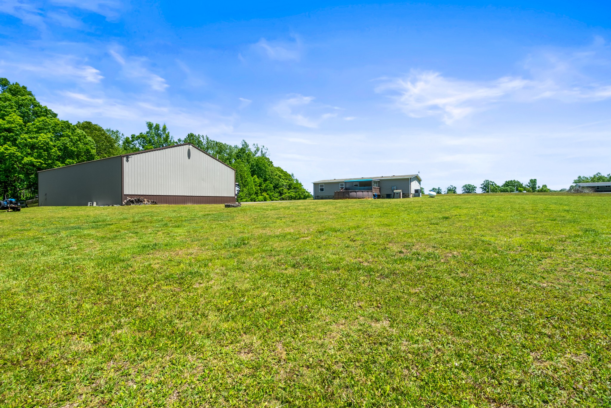 5555 King Robert Ln