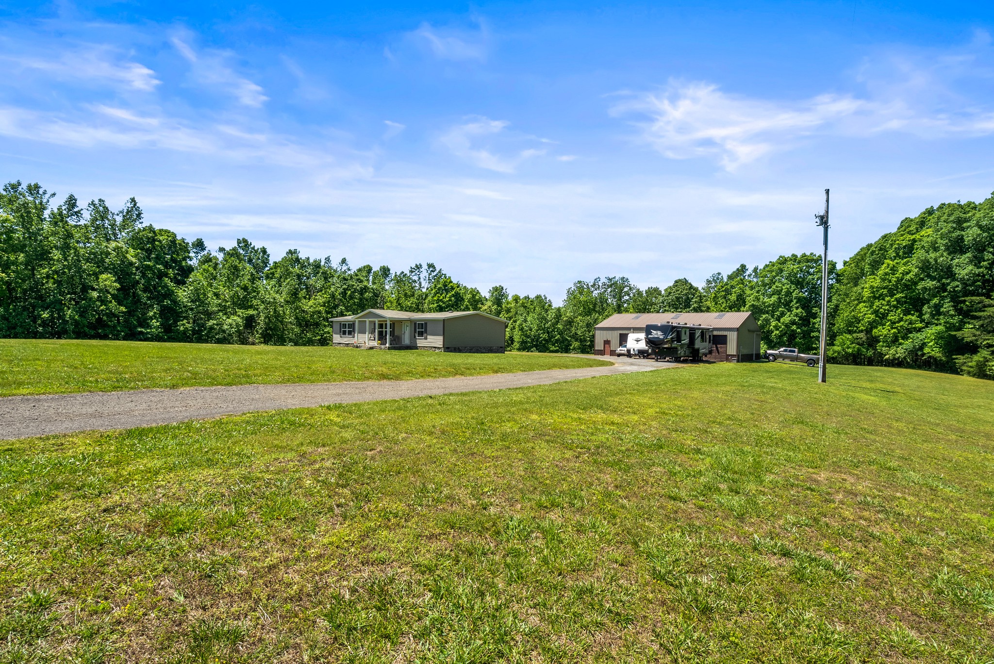 5555 King Robert Ln