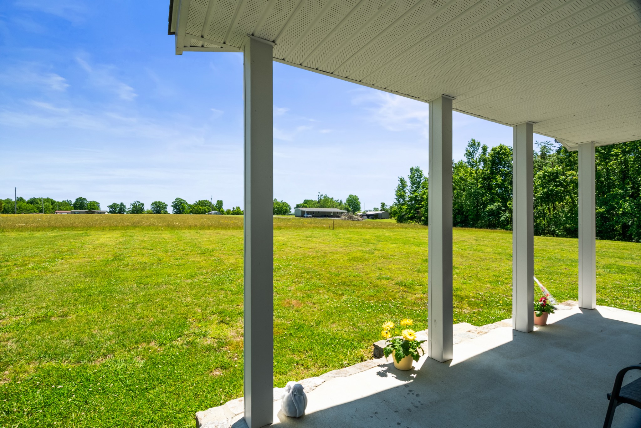 5555 King Robert Ln