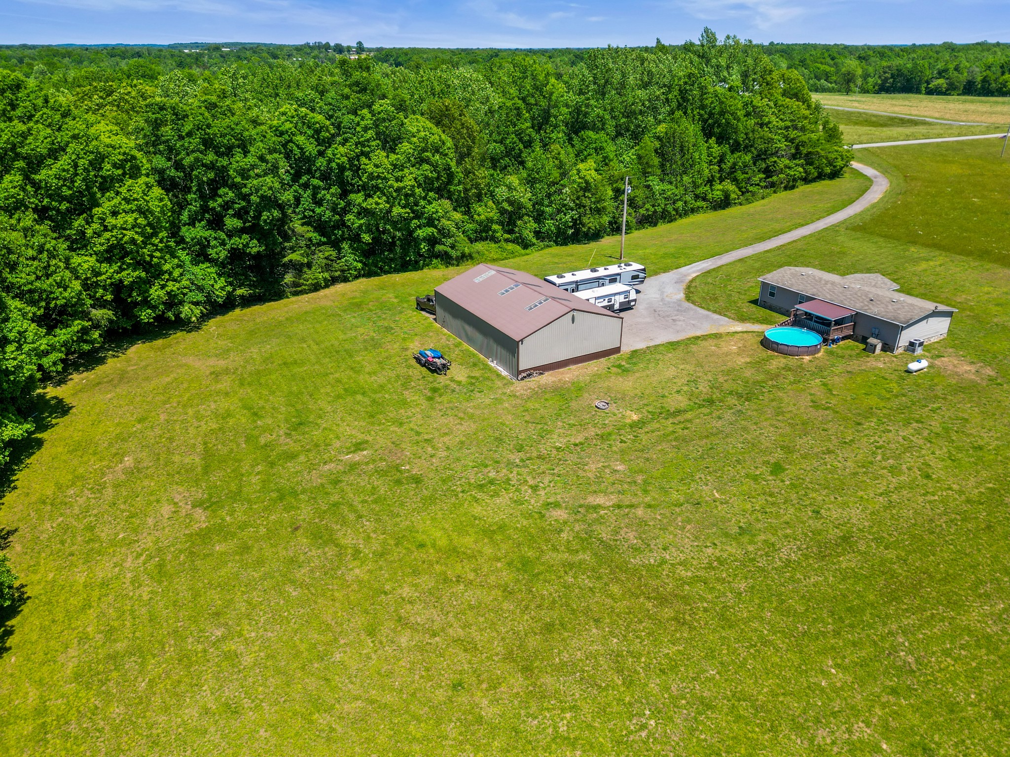 5555 King Robert Ln