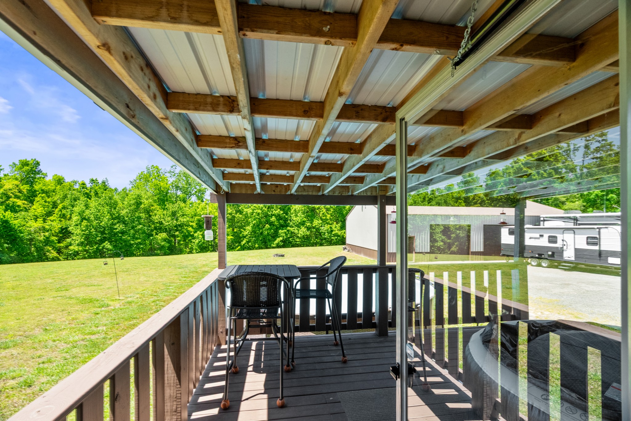 5555 King Robert Ln