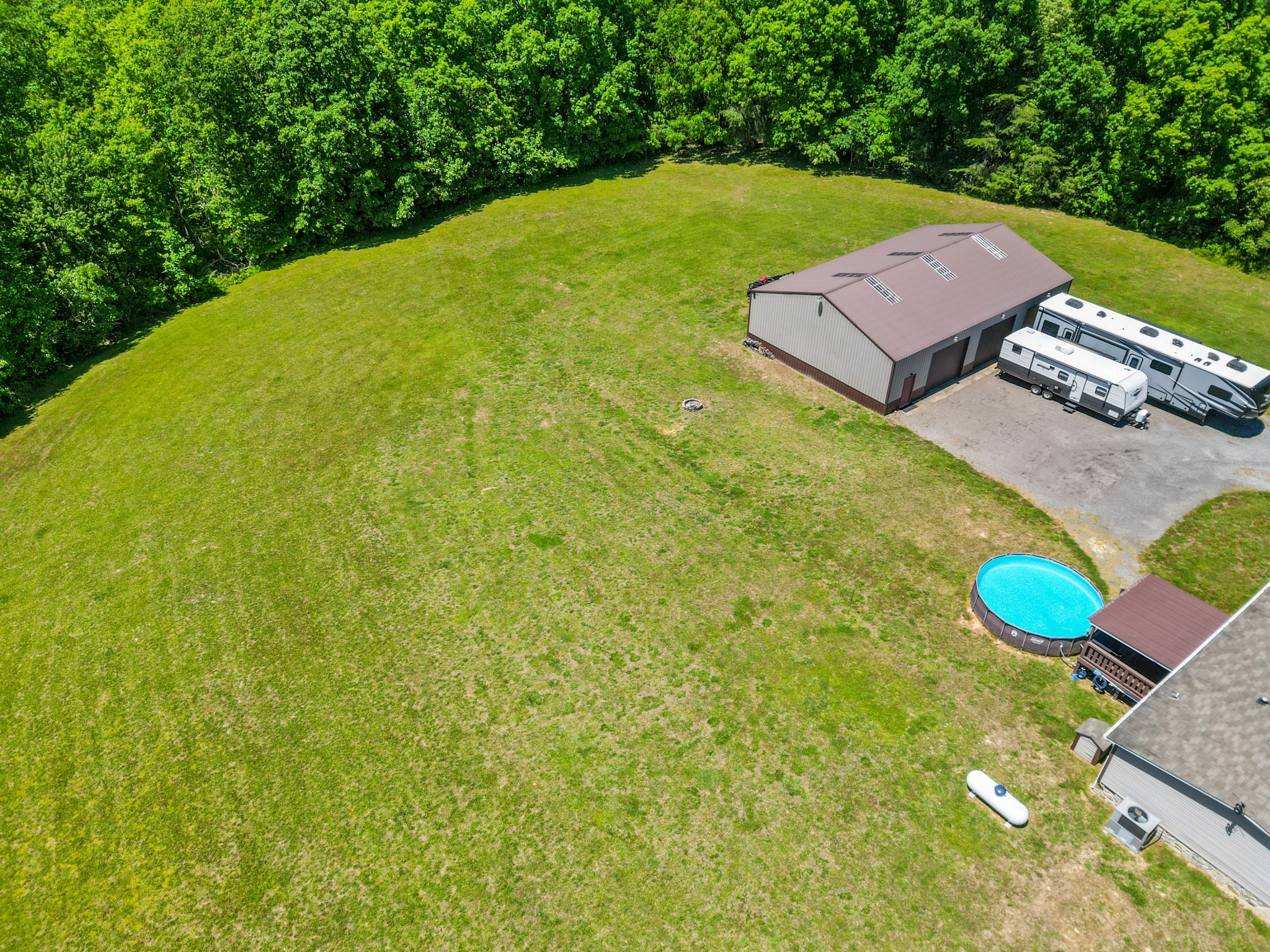 5555 King Robert Ln