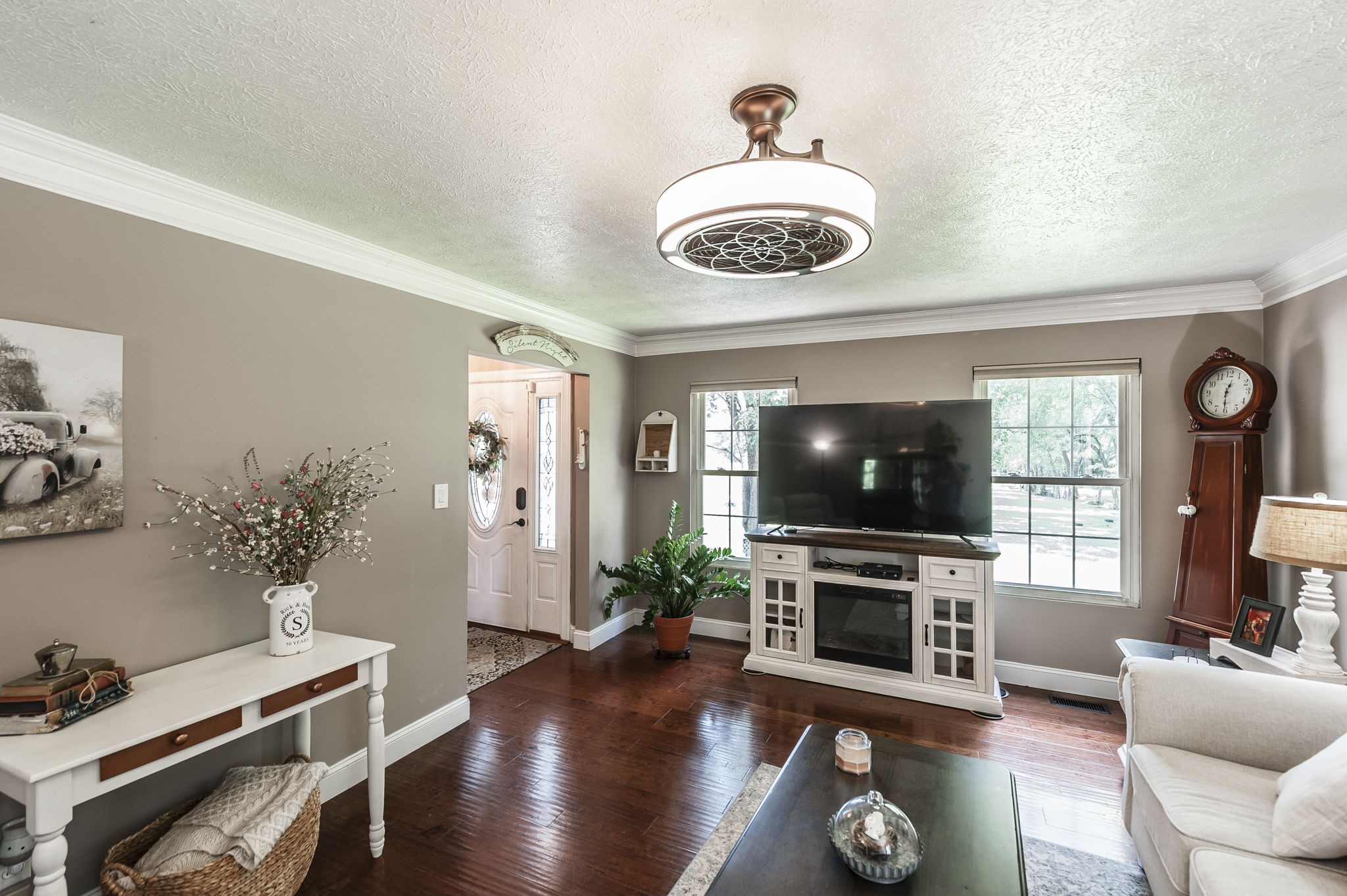 1511 Long Hollow Pike