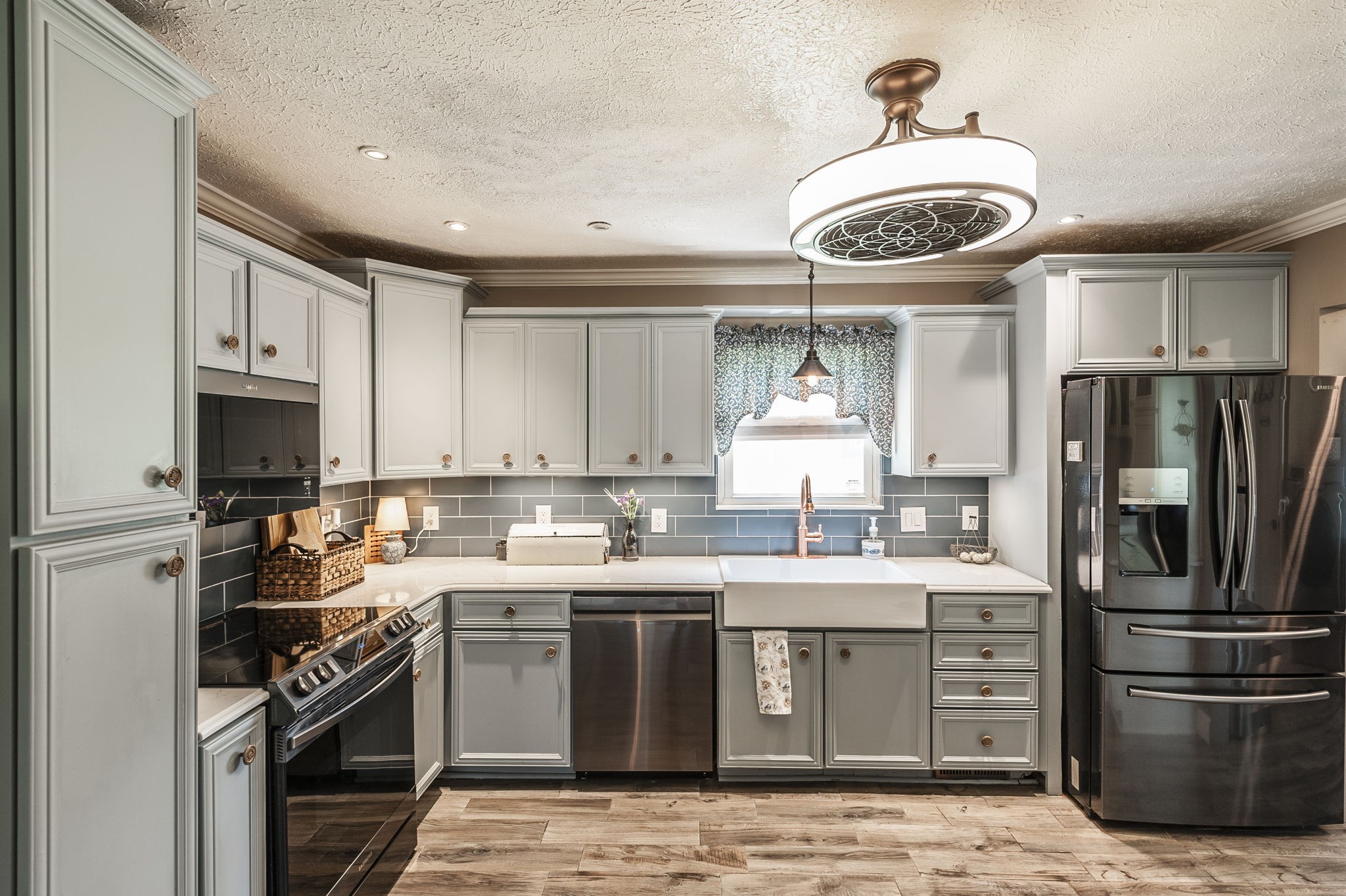 1511 Long Hollow Pike