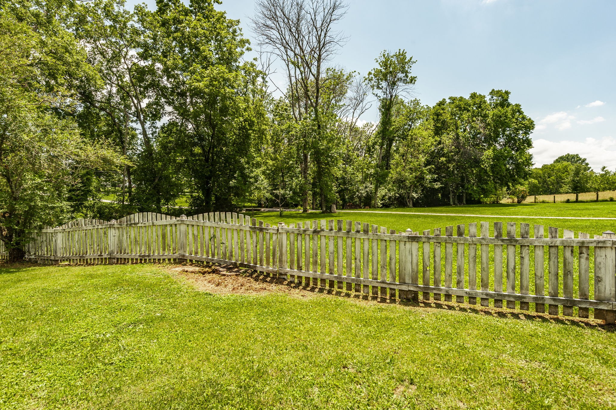 1511 Long Hollow Pike