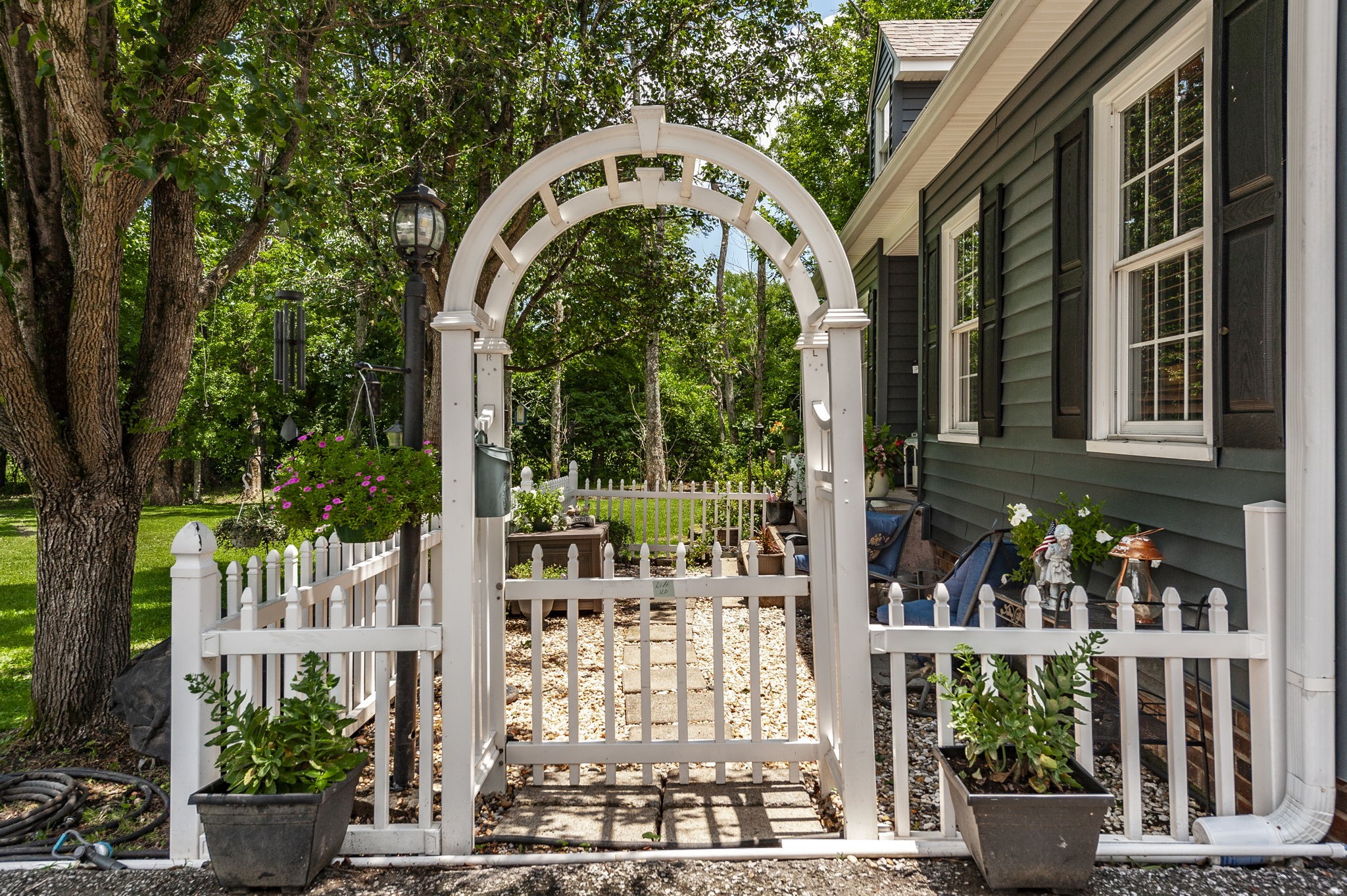 1511 Long Hollow Pike