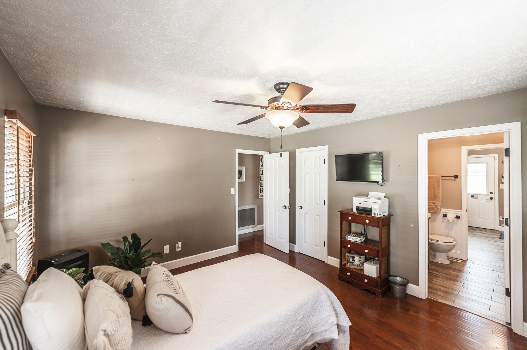 1511 Long Hollow Pike