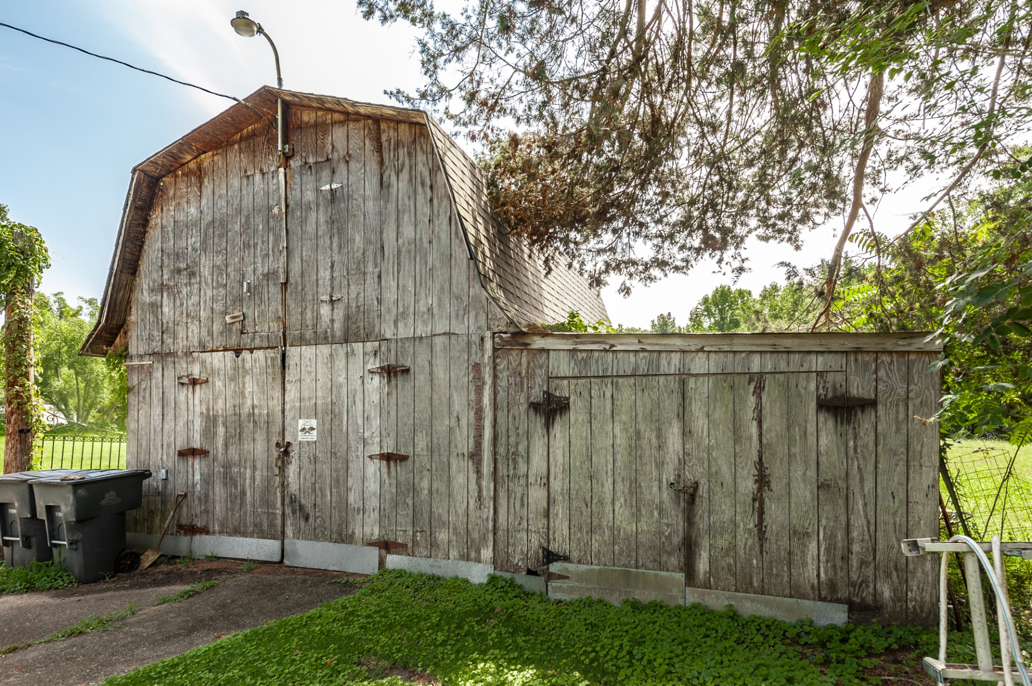 2510 Eastland Ave