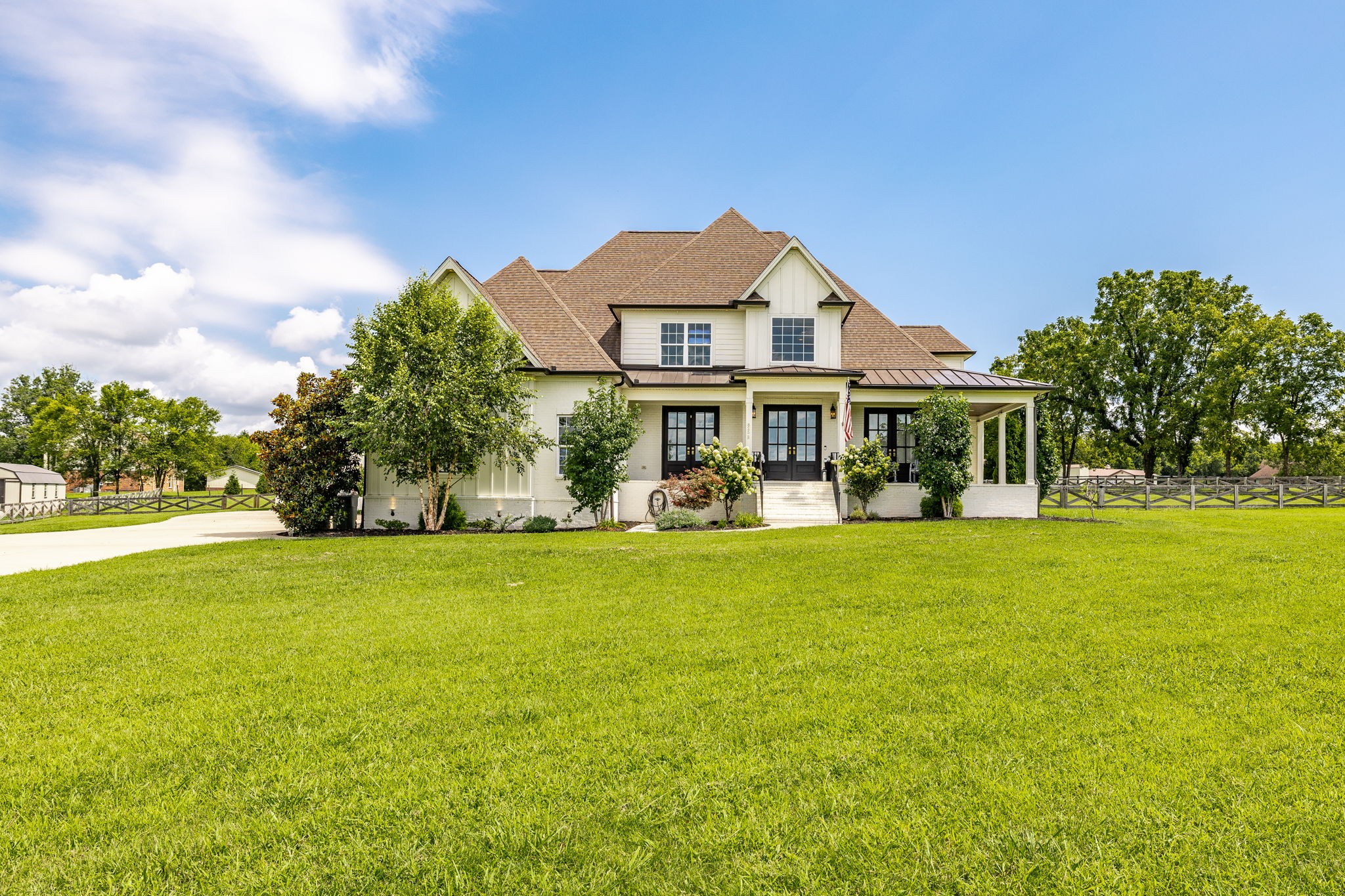 825B Douglas Bend Road