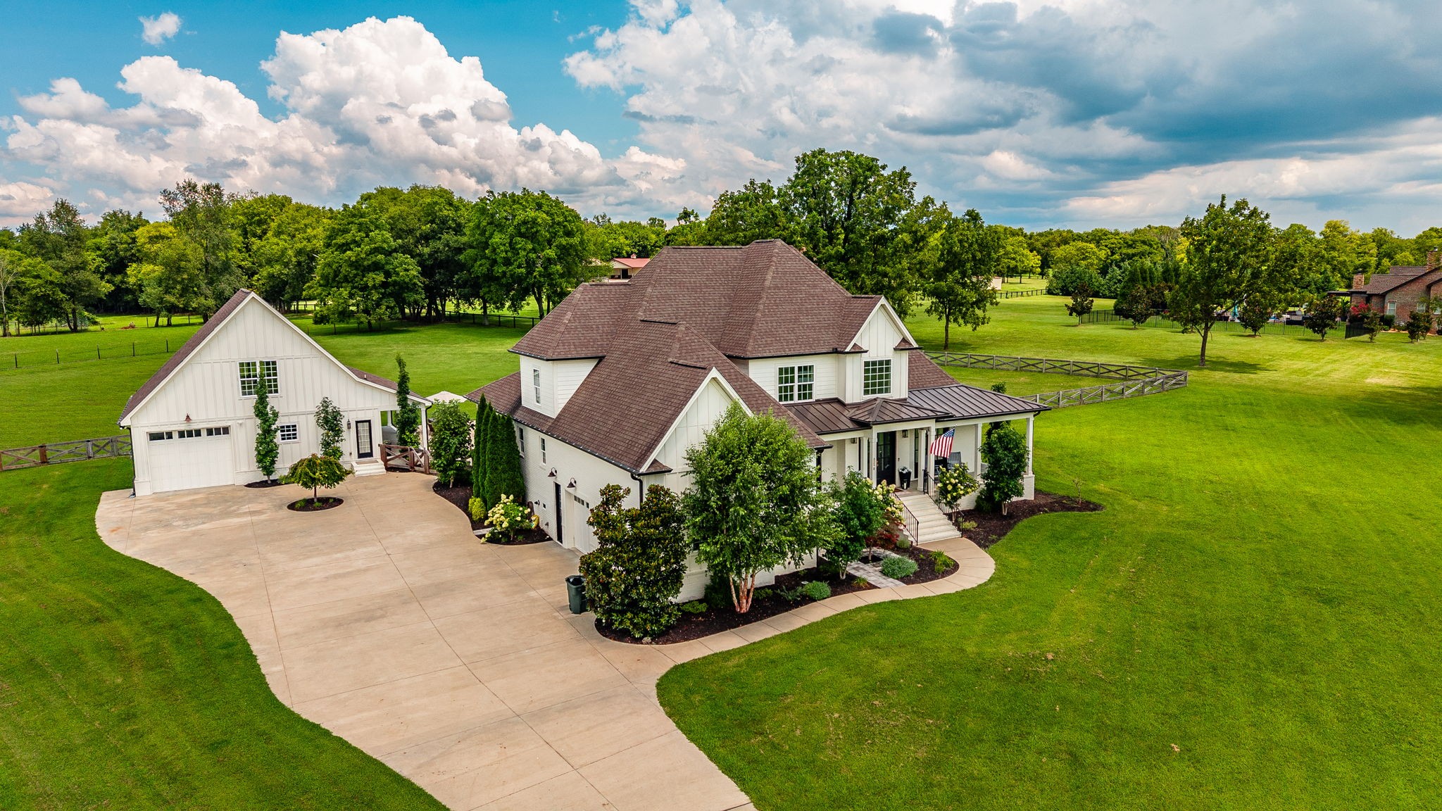 825B Douglas Bend Road