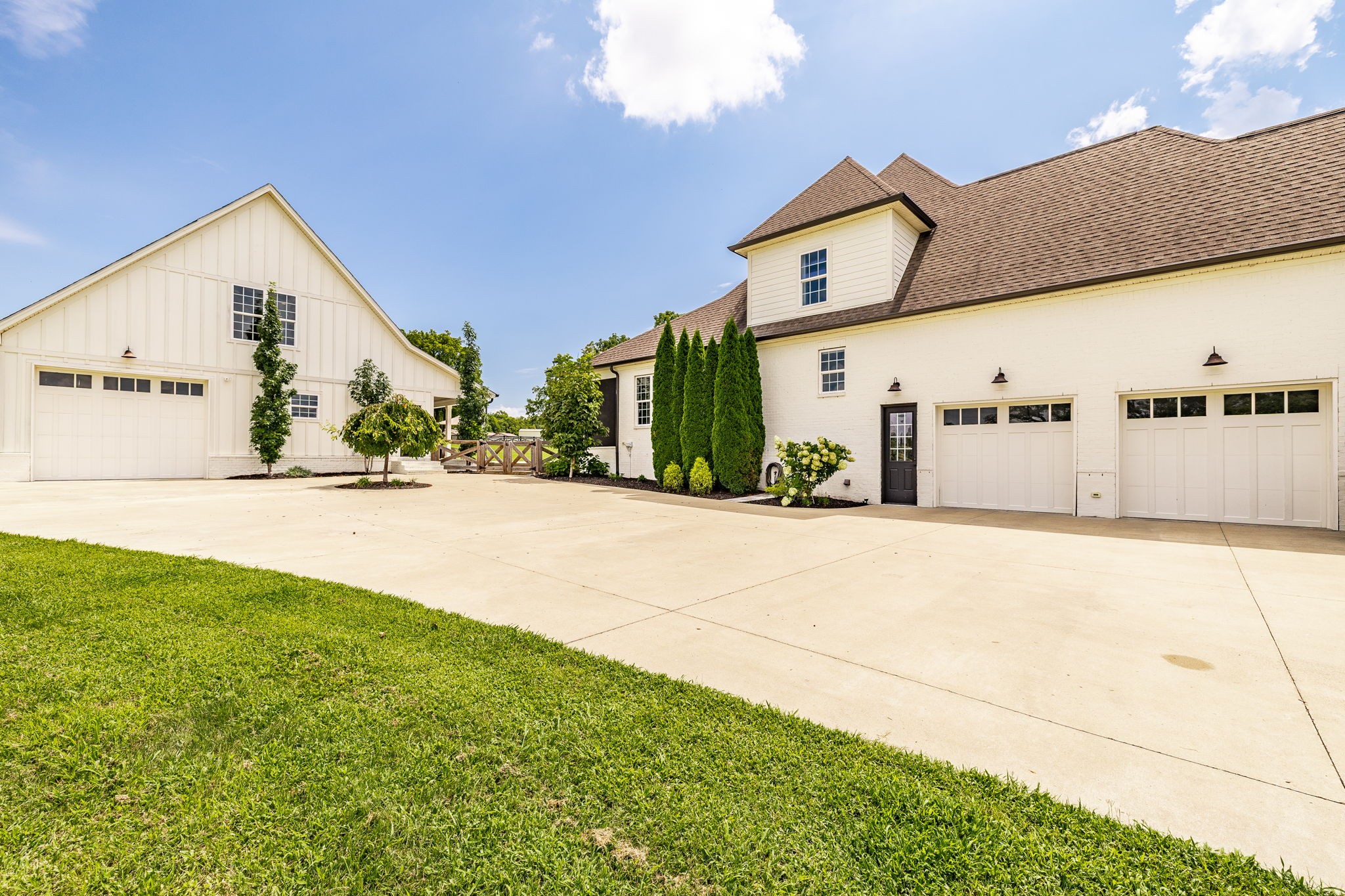 825B Douglas Bend Road