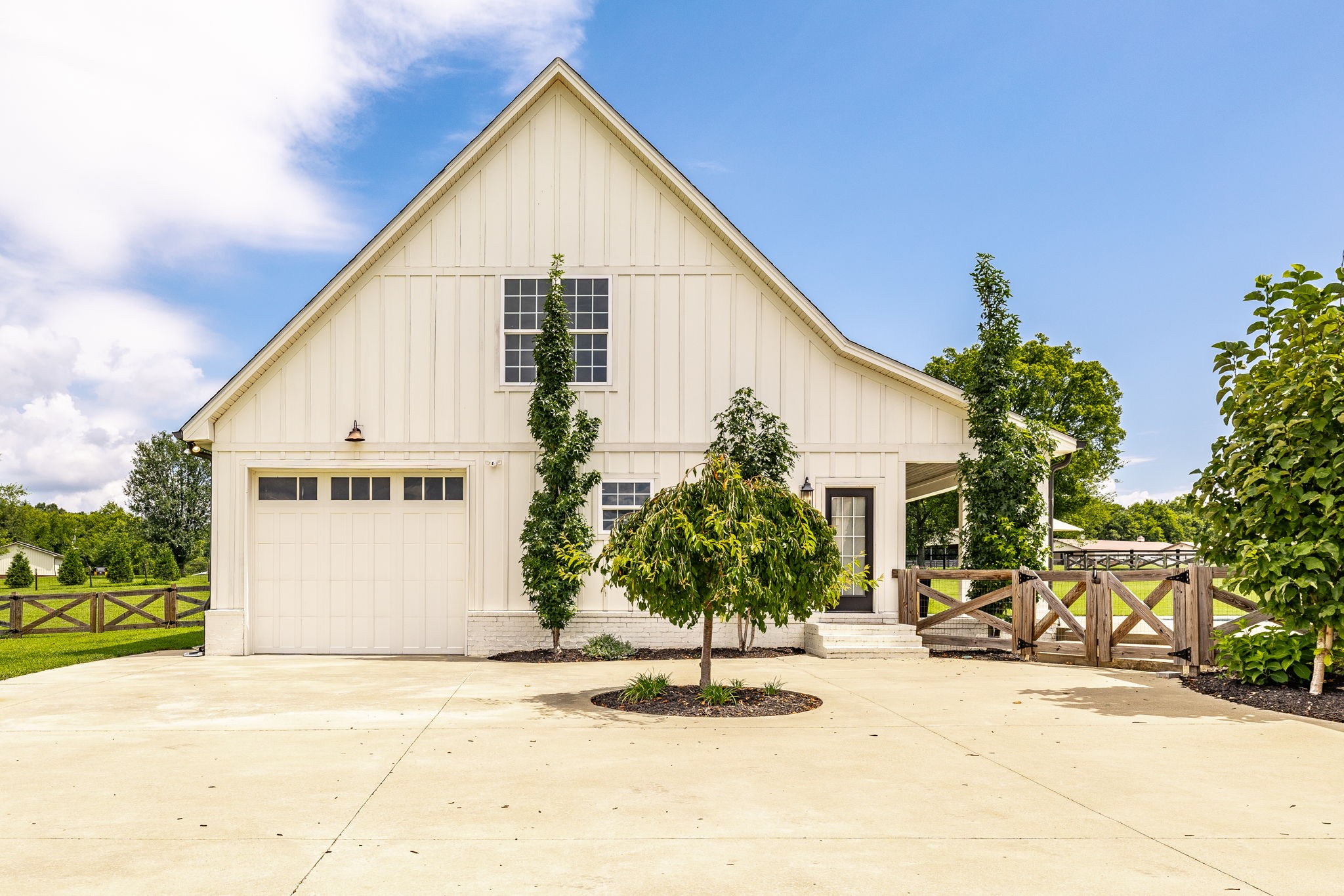 825B Douglas Bend Road