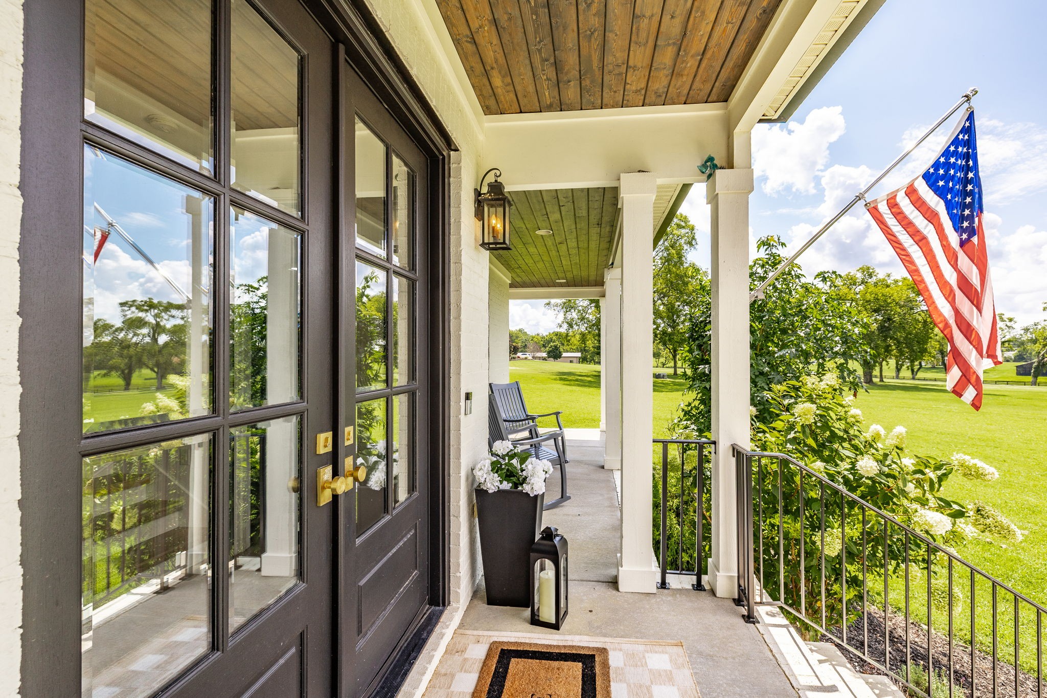 825B Douglas Bend Road