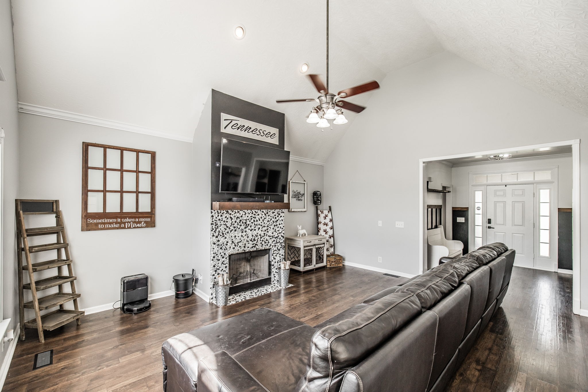 124 Emma Dr