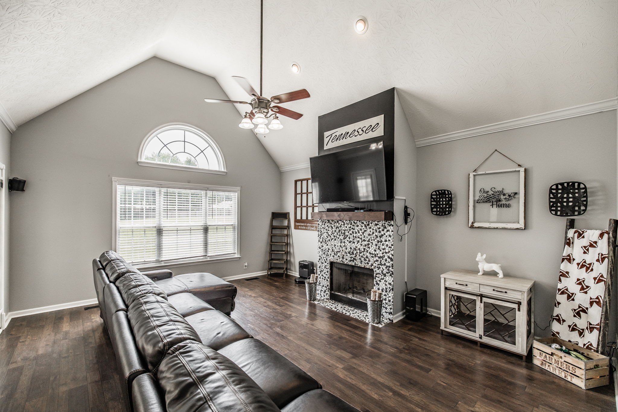124 Emma Dr