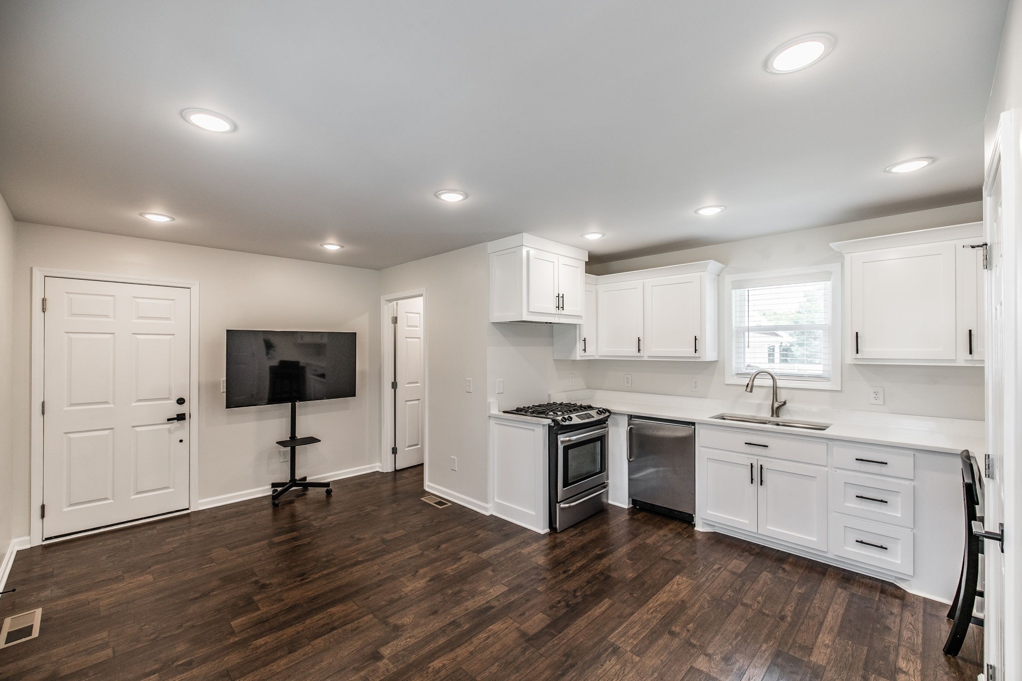 124 Emma Dr