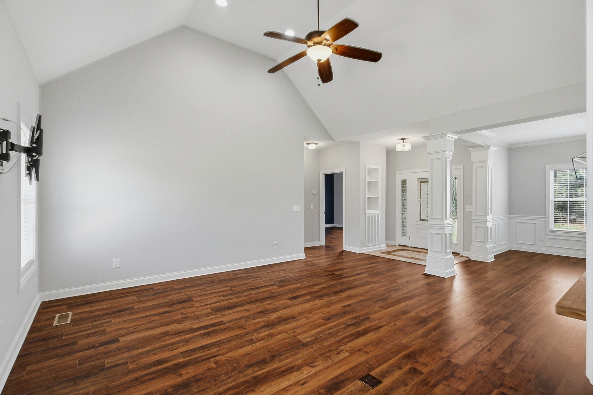 1043 Founders Ln
