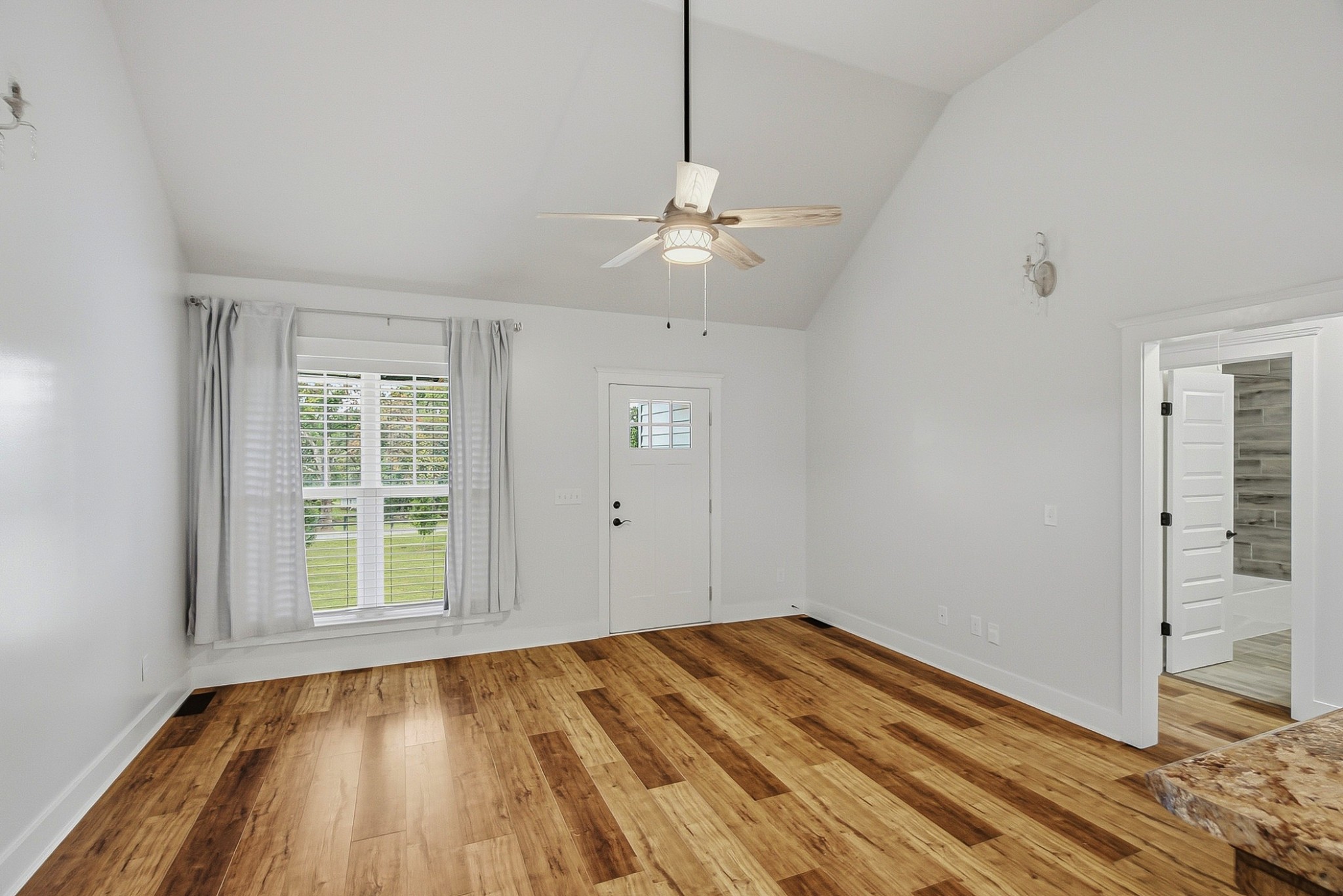 174 Dorris Ln