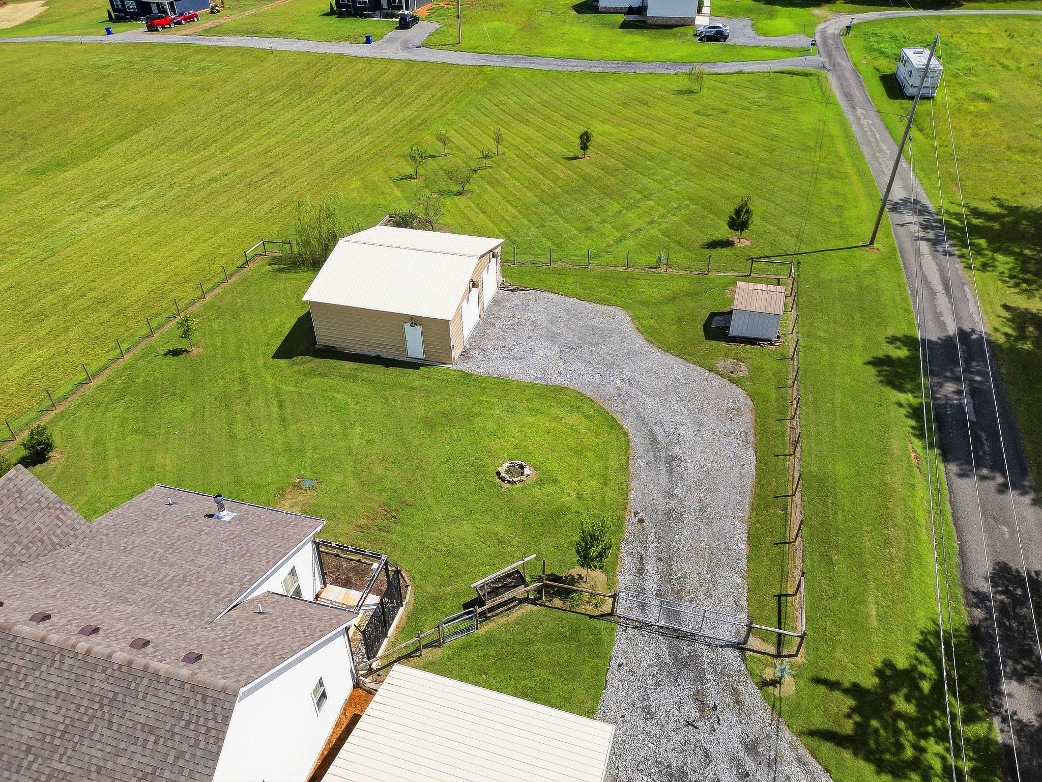 174 Dorris Ln