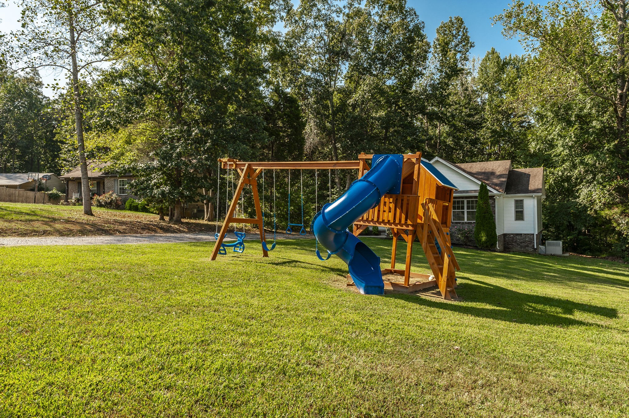 1028 Chris Dr
