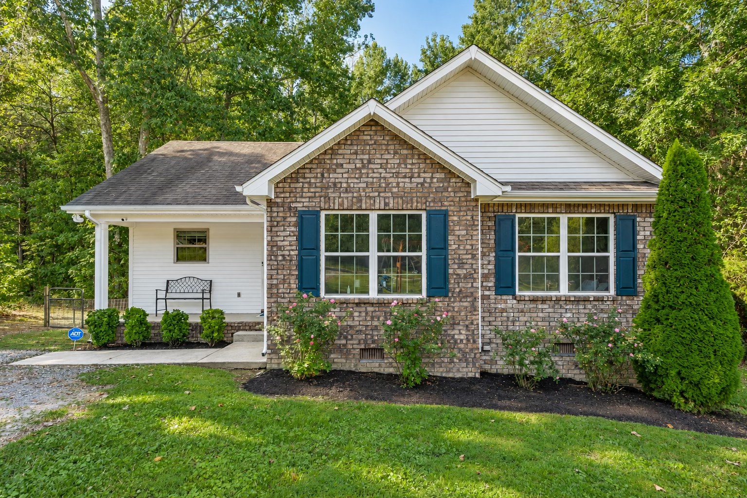 1028 Chris Dr