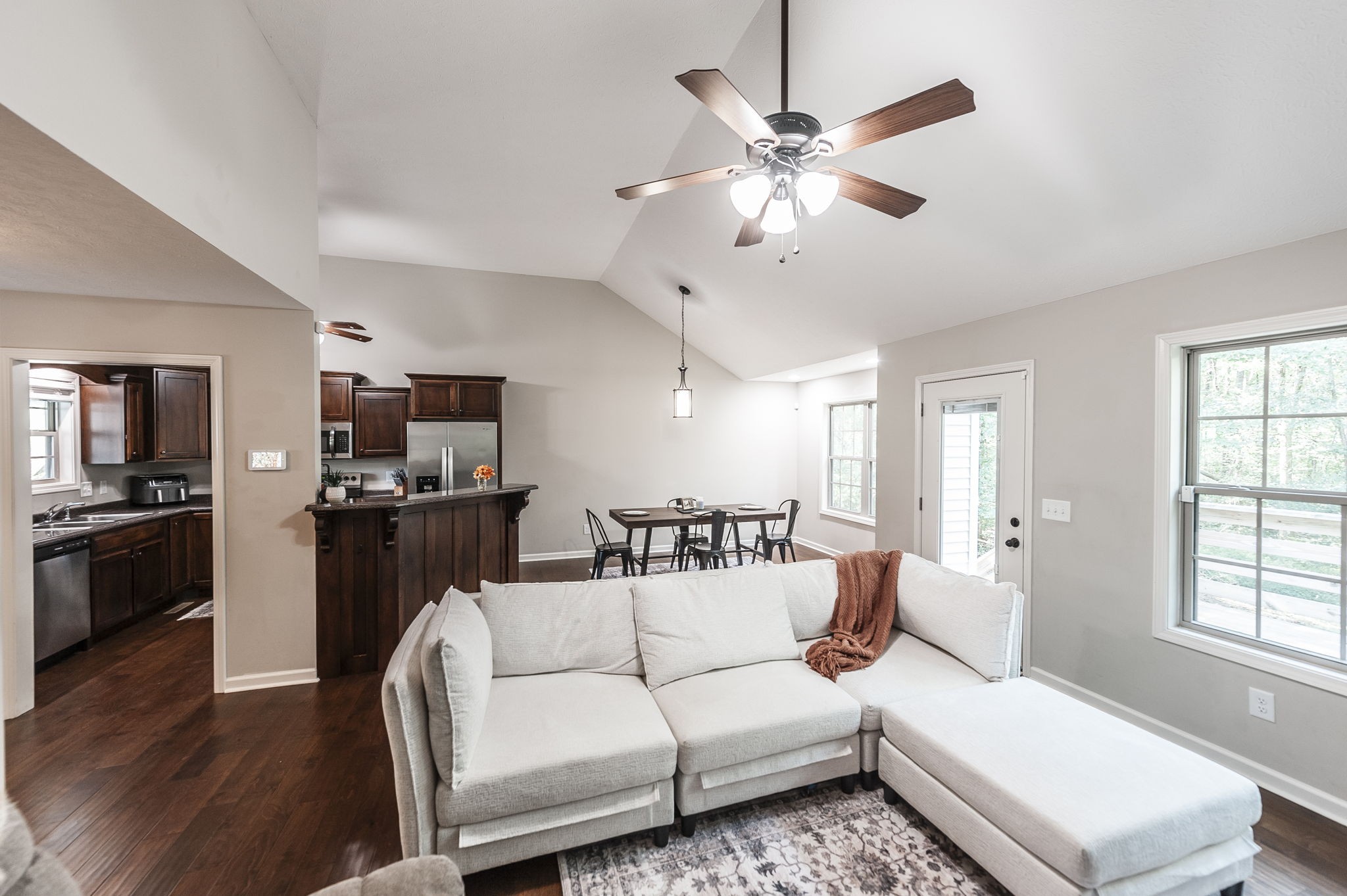 1028 Chris Dr