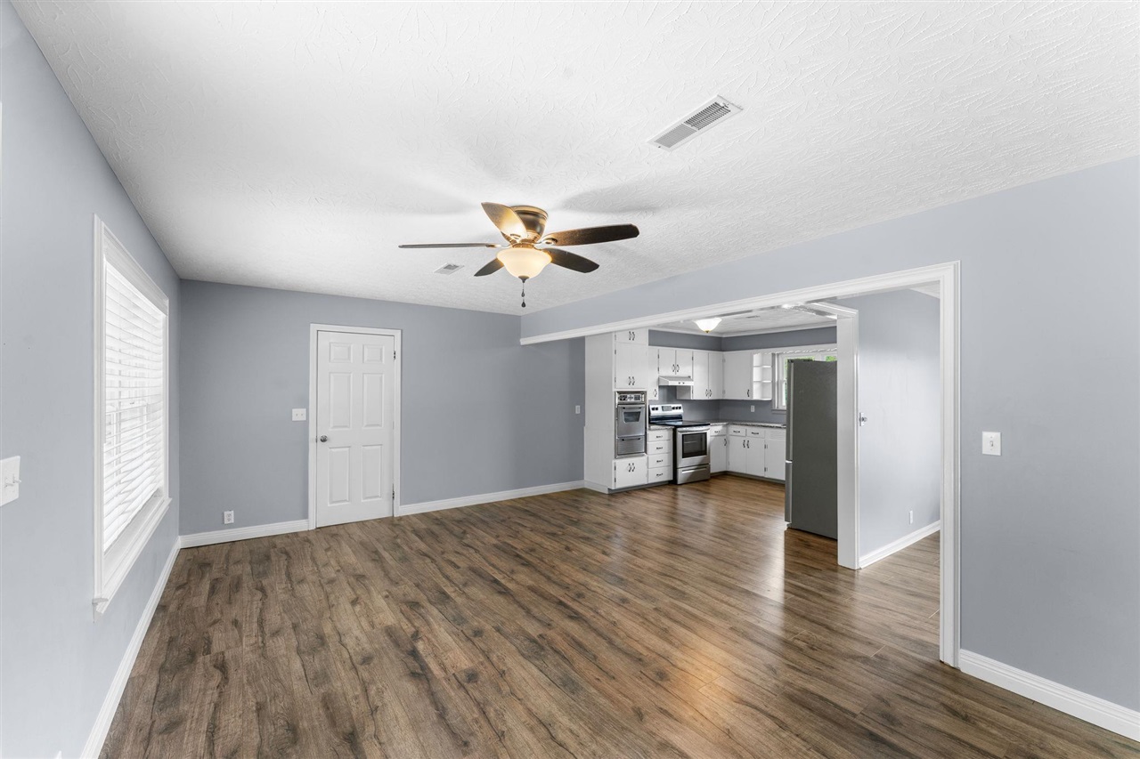 1275 S Main Street