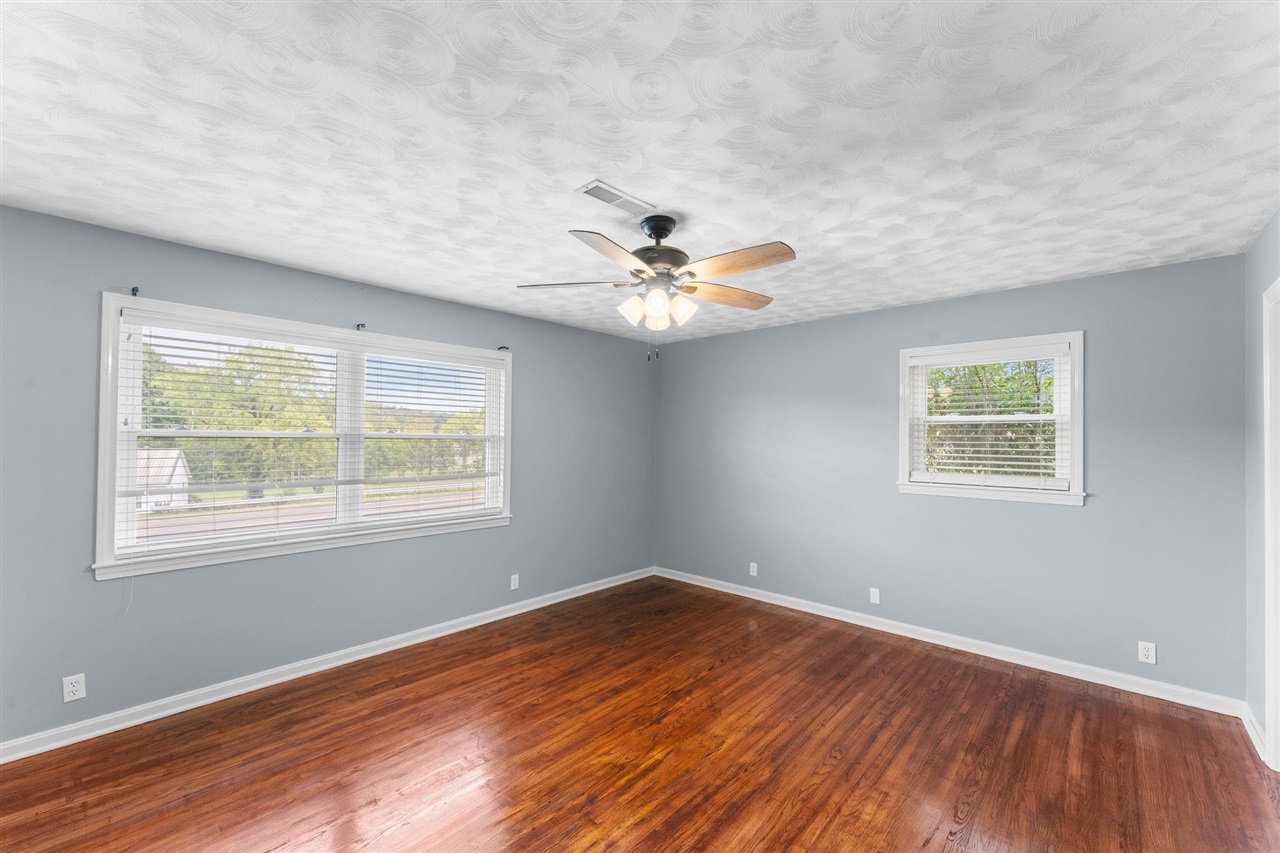 1275 S Main Street