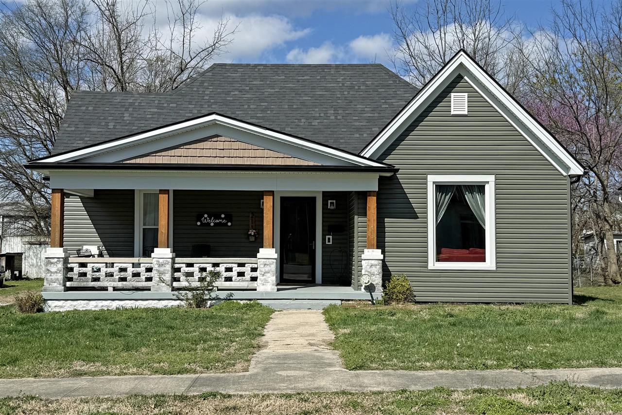 211 E Madison Street