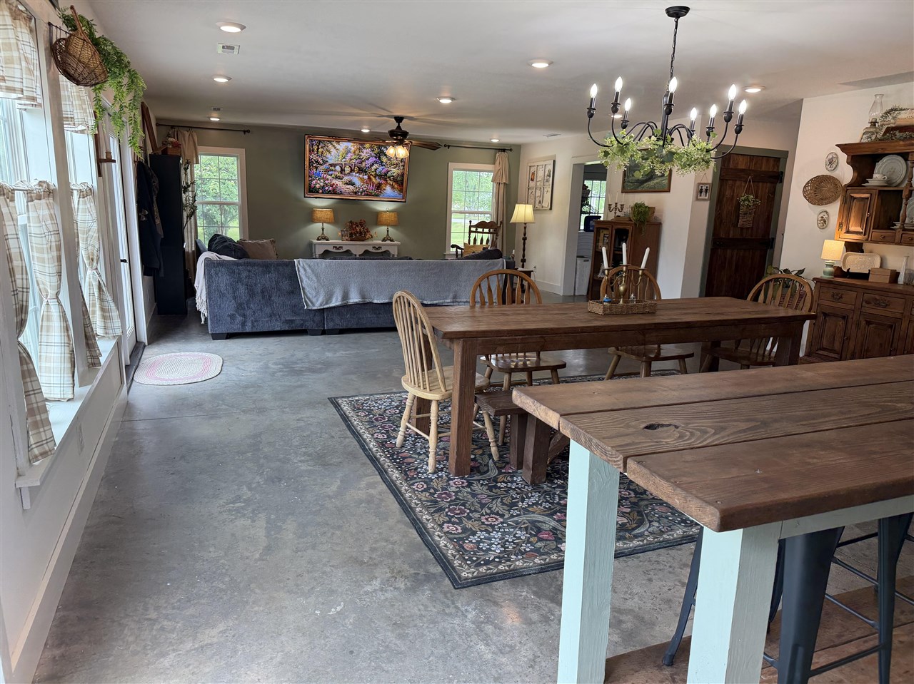 5331 Deer Lick Road