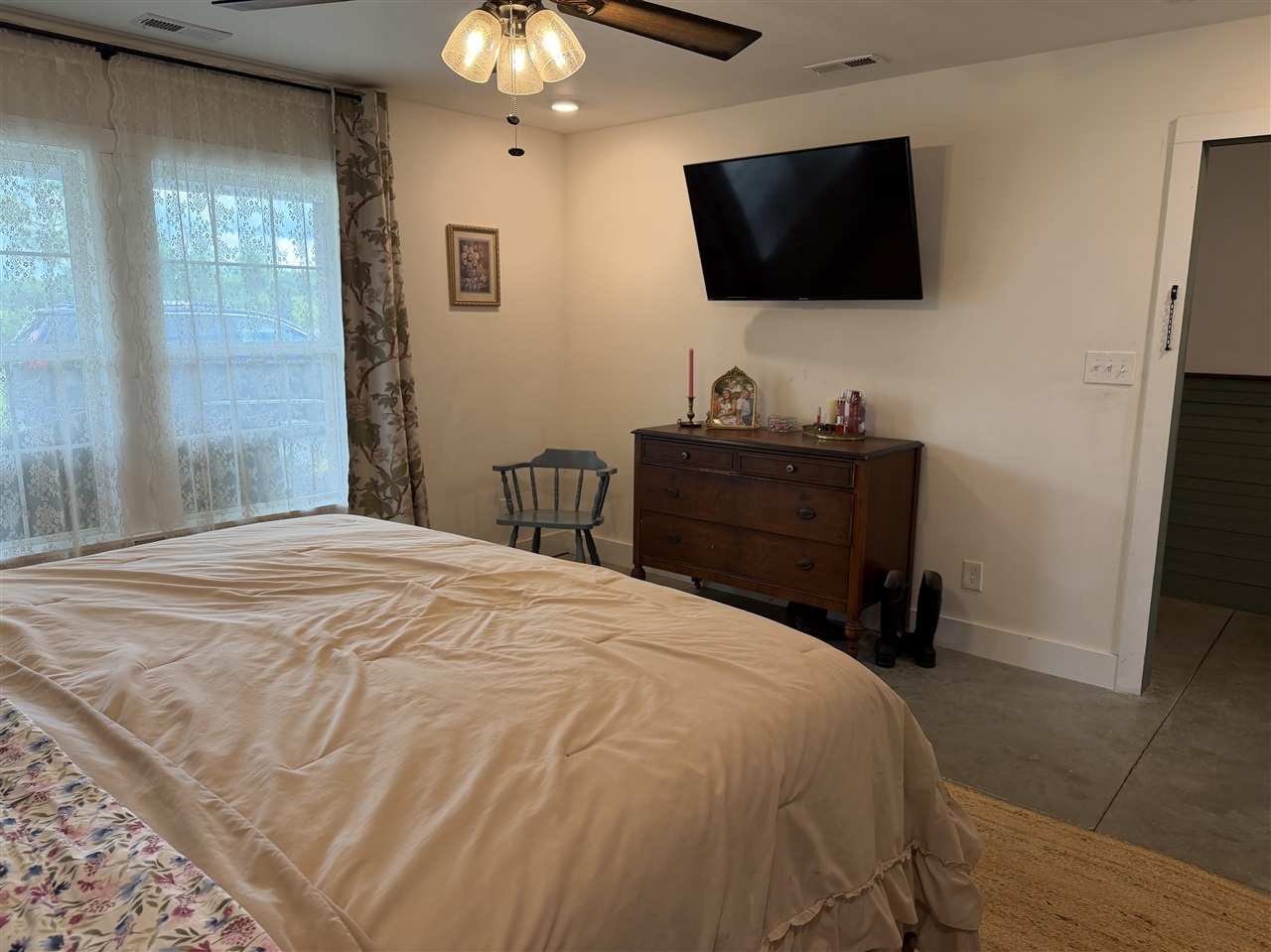5331 Deer Lick Road