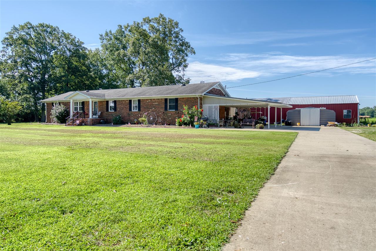 1402 Stuart Chapel Road