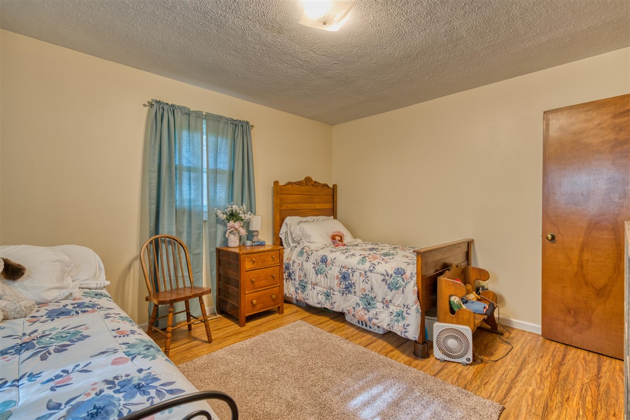 1402 Stuart Chapel Road