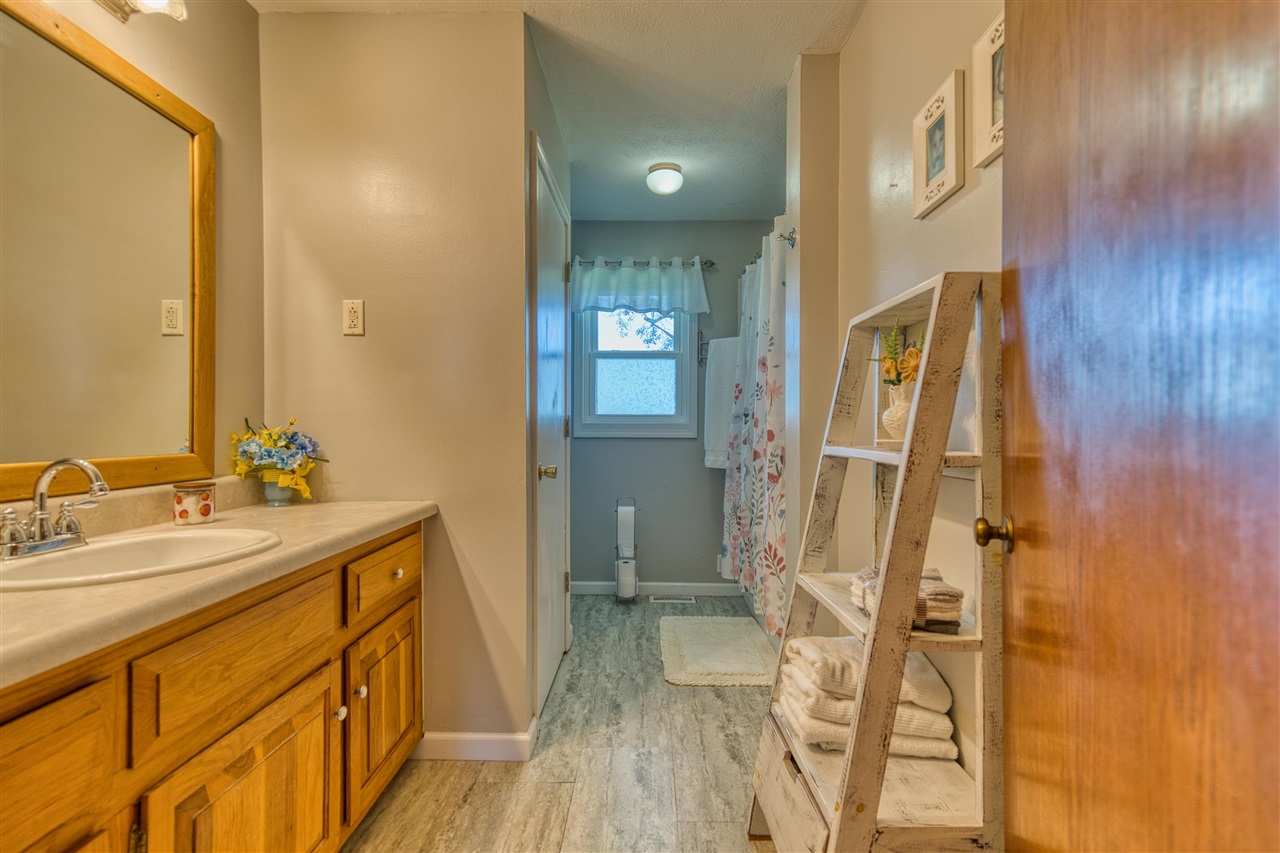 1402 Stuart Chapel Road