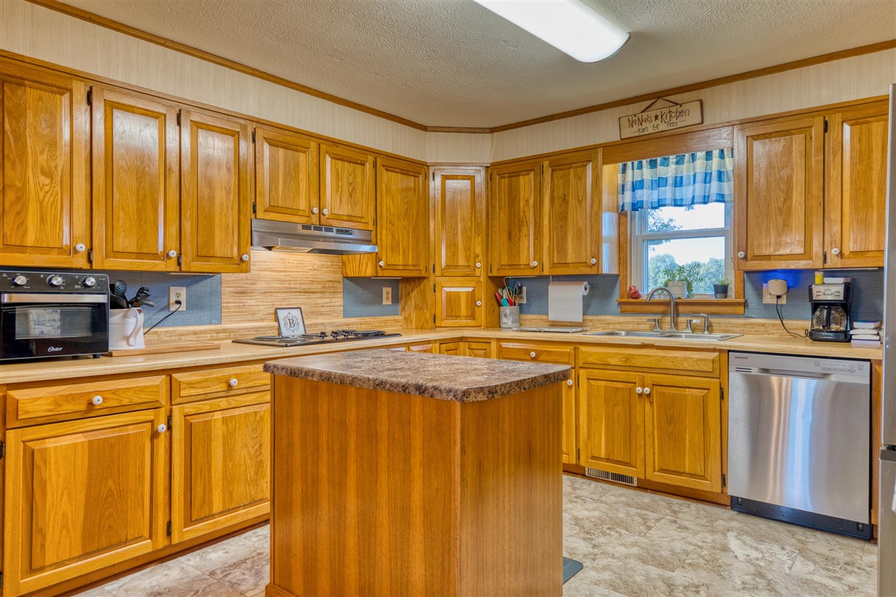 1402 Stuart Chapel Road