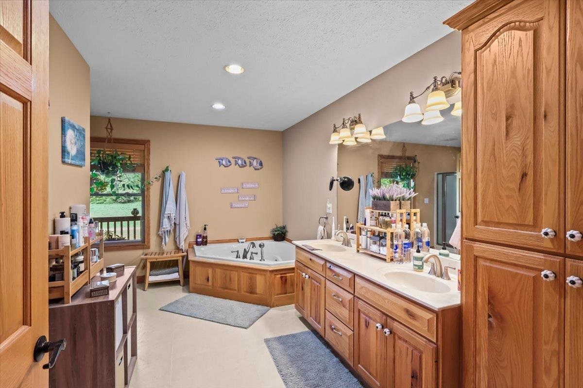 579 Spoon Branch Road