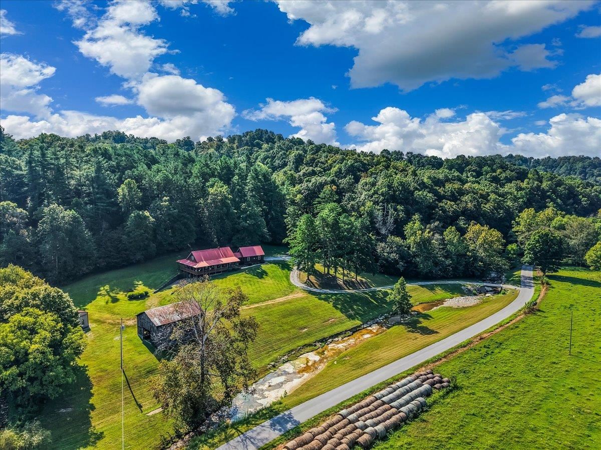 579 Spoon Branch Road