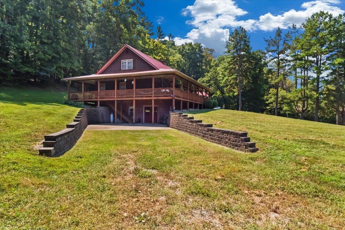579 Spoon Branch Road