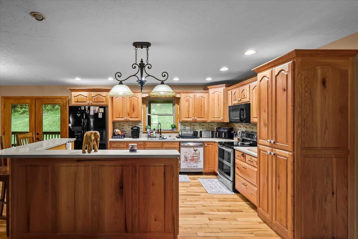 579 Spoon Branch Road
