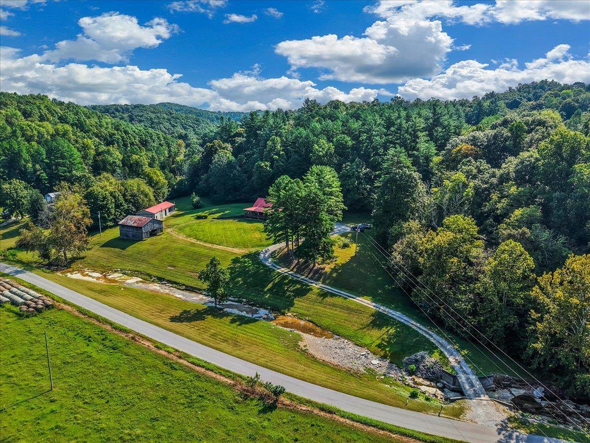 579 Spoon Branch Road
