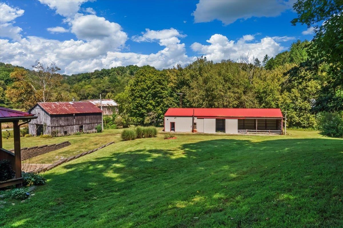 579 Spoon Branch Road