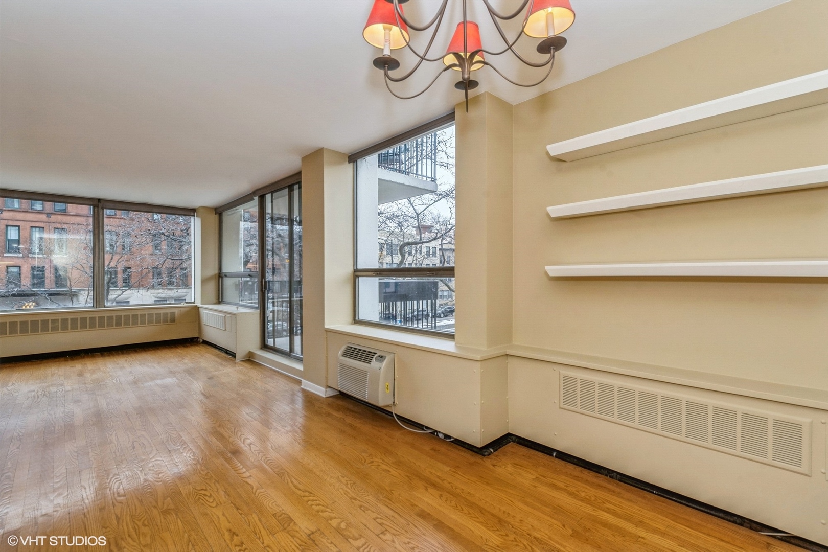 1460 N Sandburg Terrace Unit: 212A