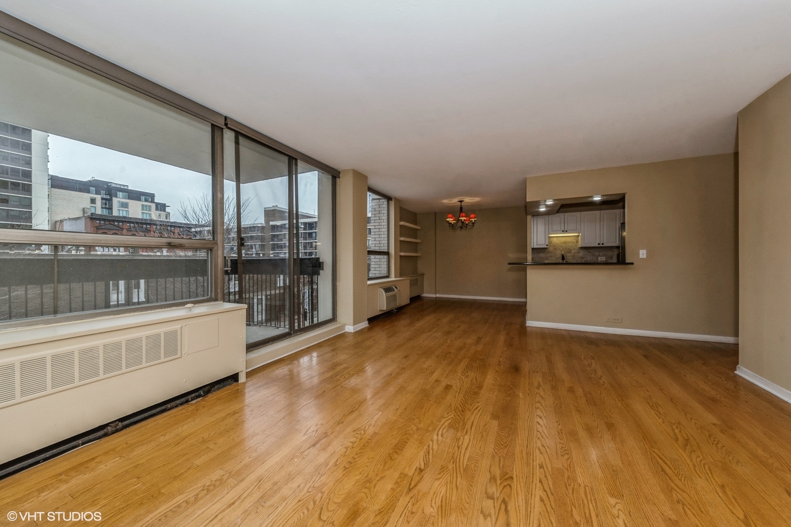 1460 N Sandburg Terrace Unit: 212A