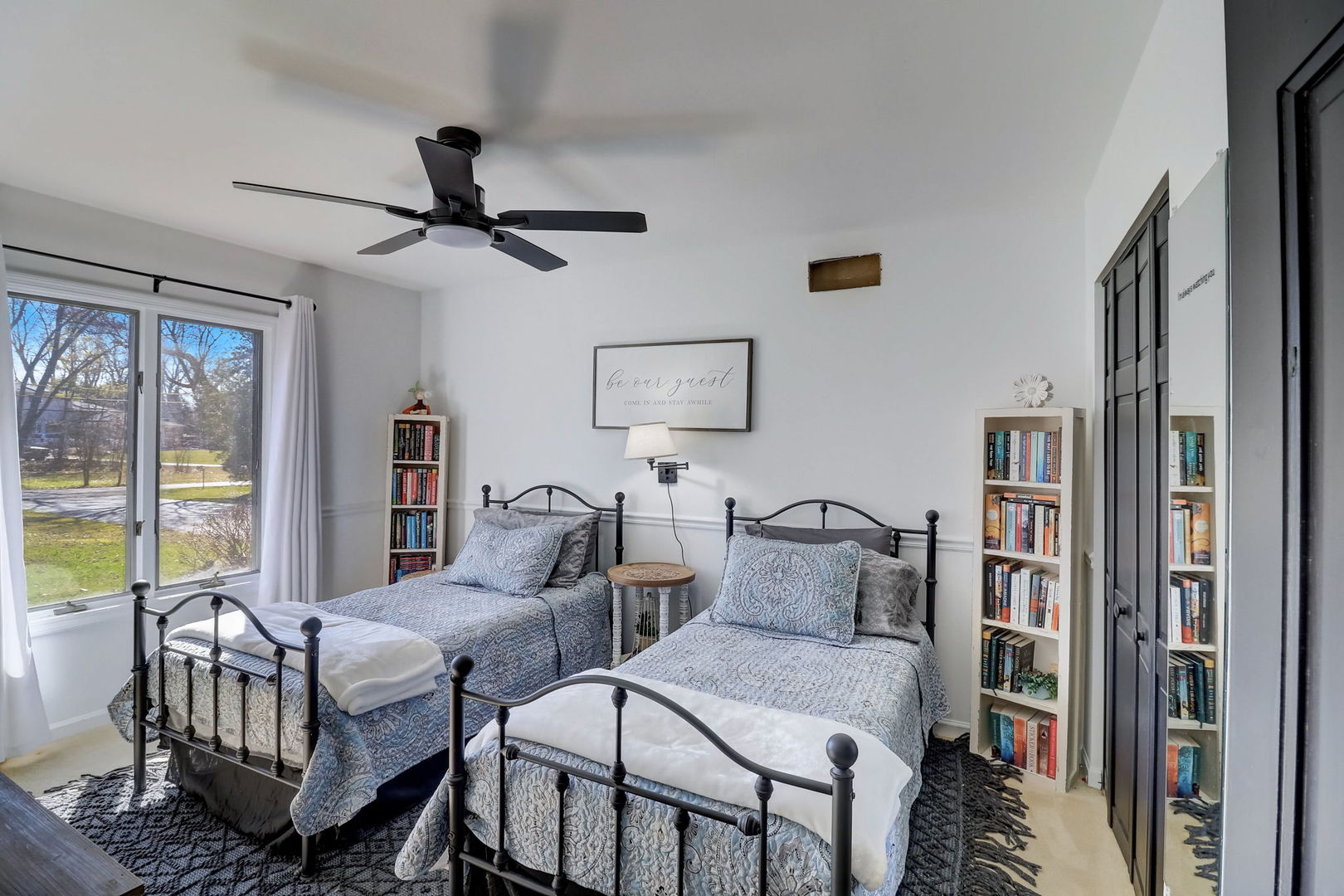 1707 N Woodlawn Park Avenue