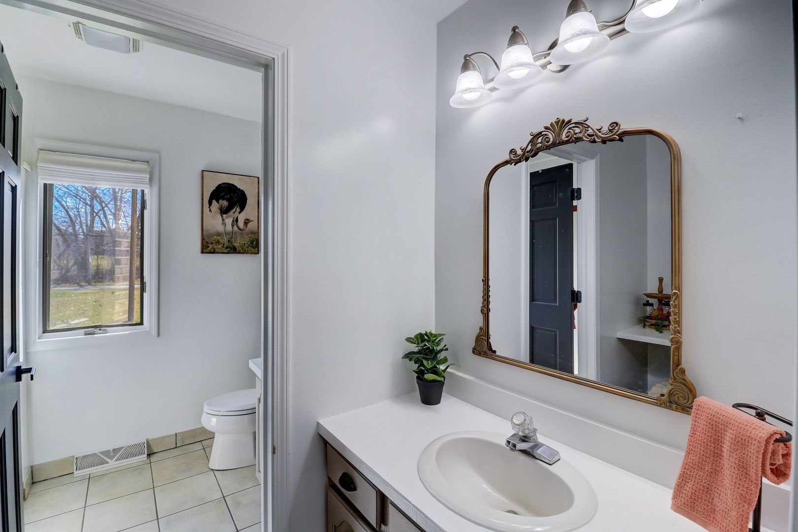 1707 N Woodlawn Park Avenue