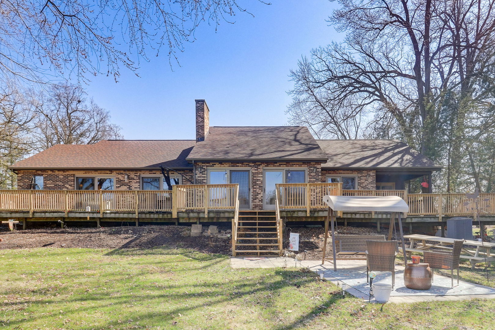 1707 N Woodlawn Park Avenue