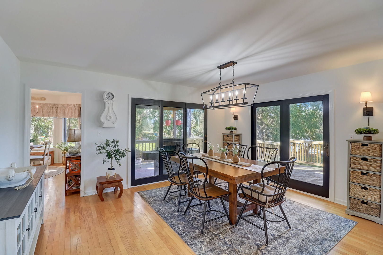 1707 N Woodlawn Park Avenue