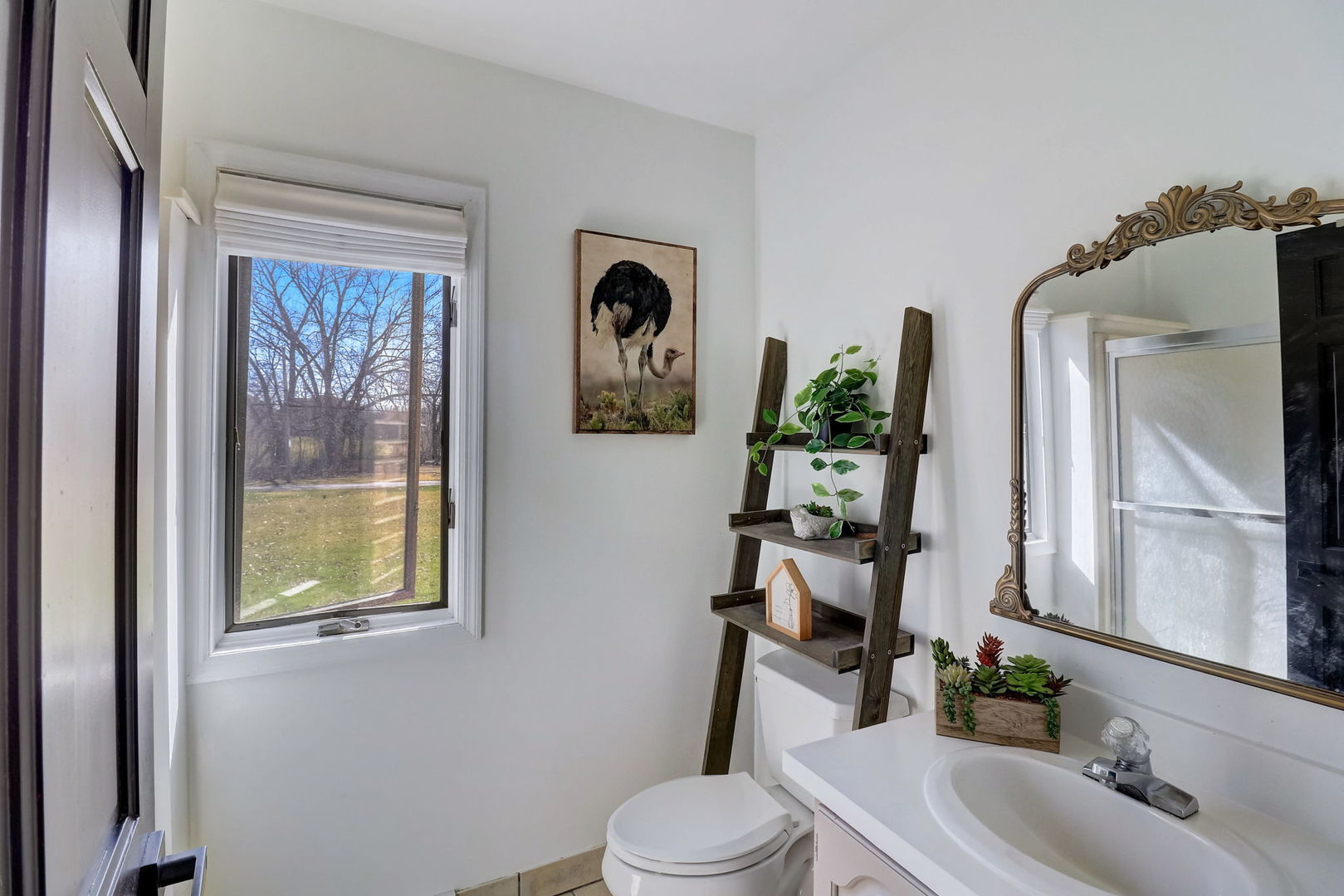 1707 N Woodlawn Park Avenue